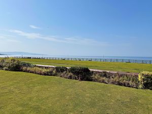 Photo 25- click for photo gallery